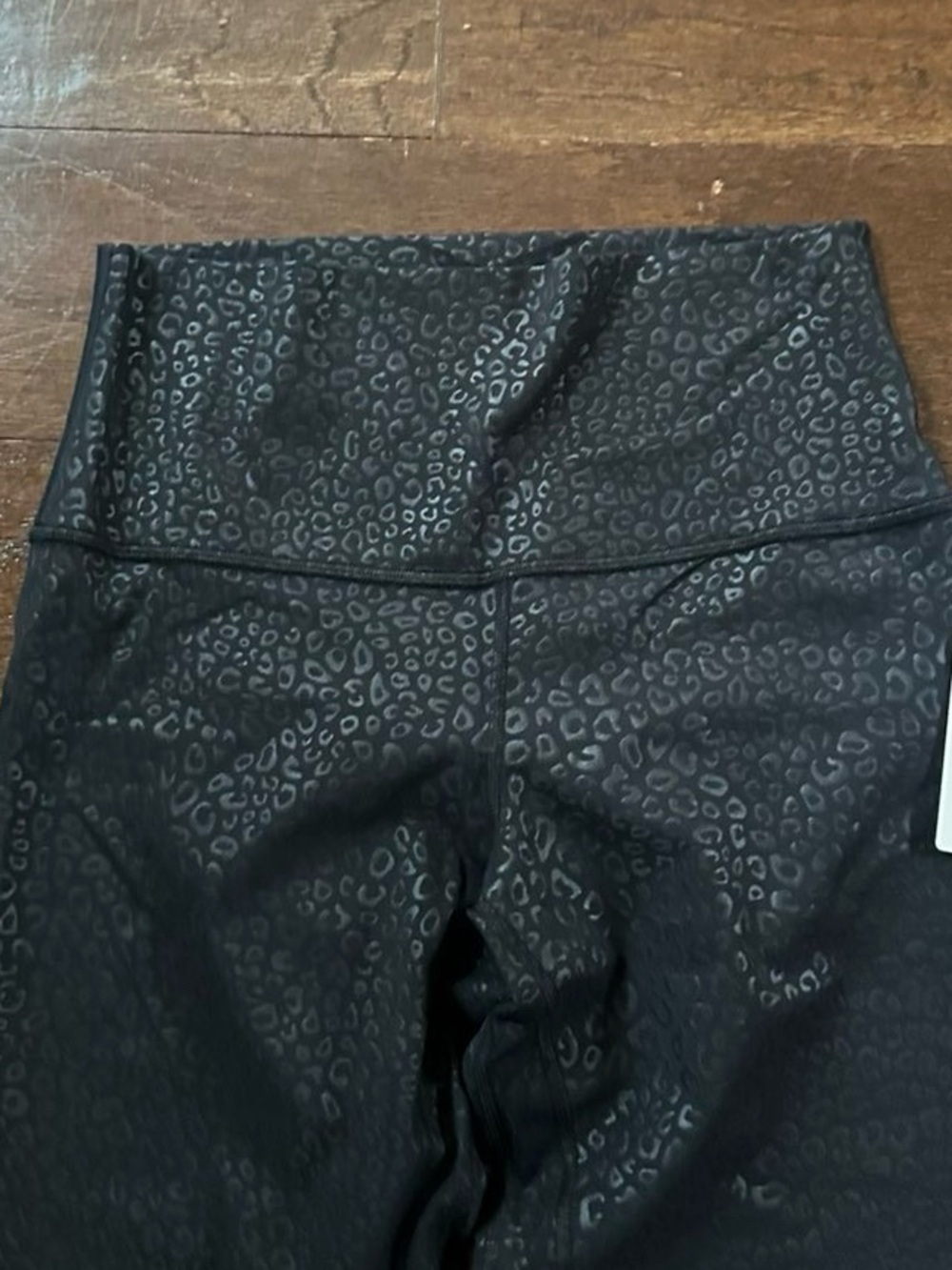 lululemon Align™ High-Rise Pant 25" black leopard embossed size 8 NWT - Picture 8 of 15